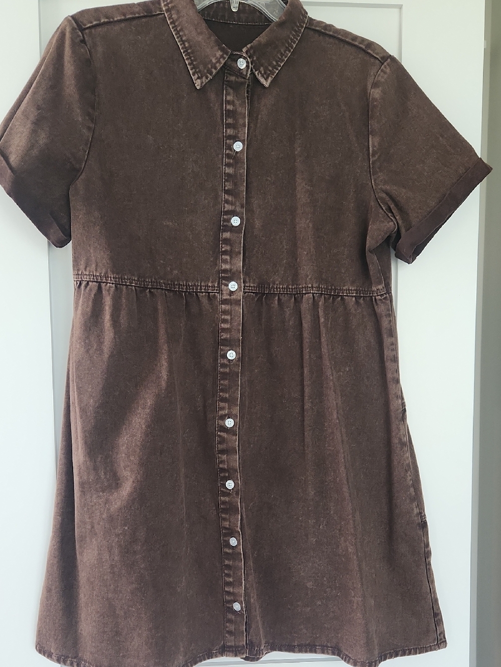 Brown Button-Front Short Sleeve Dress Size Medium